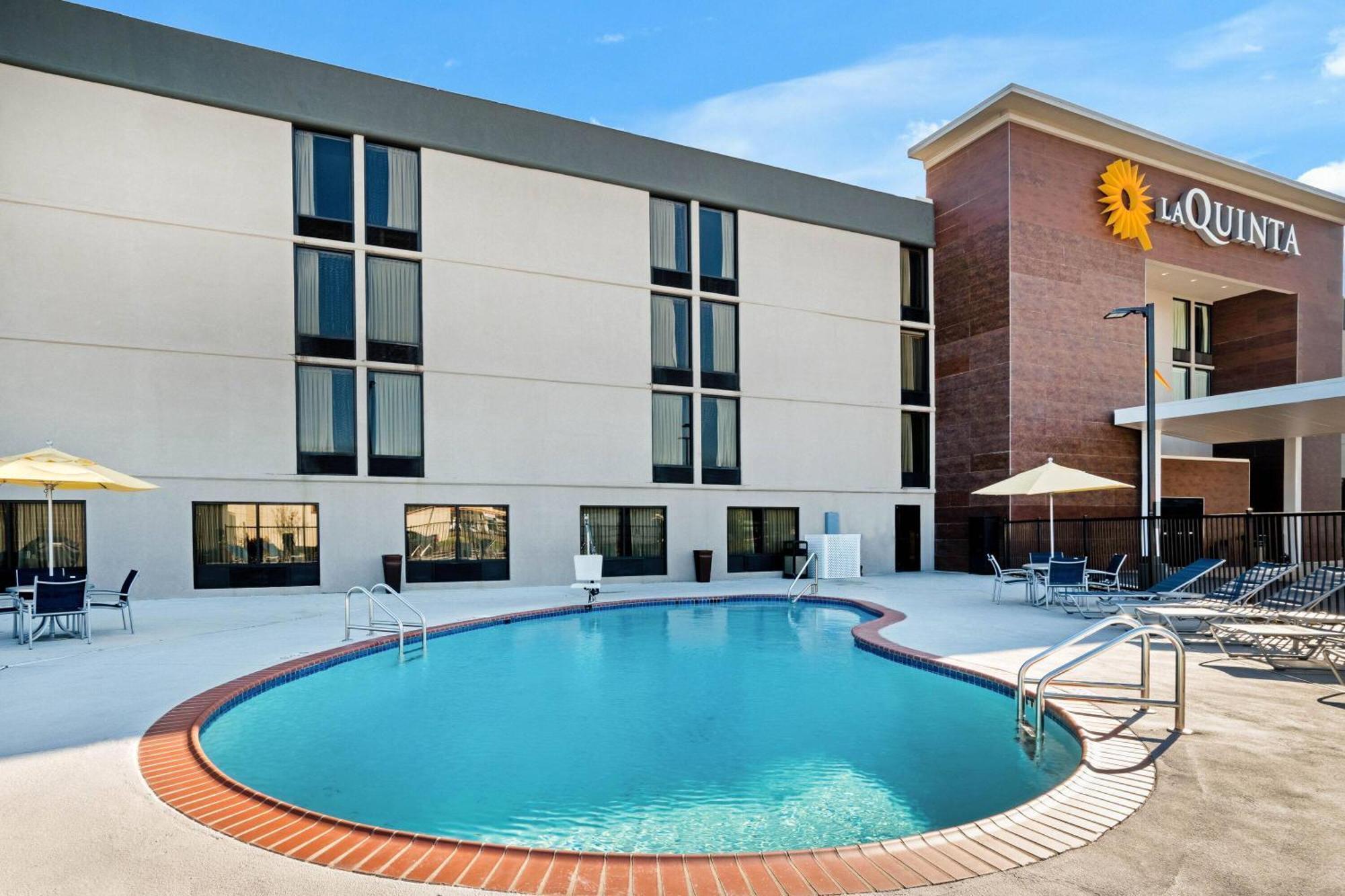 Hotel La Quinta By Wyndham Columbus Ms Zewnętrze zdjęcie